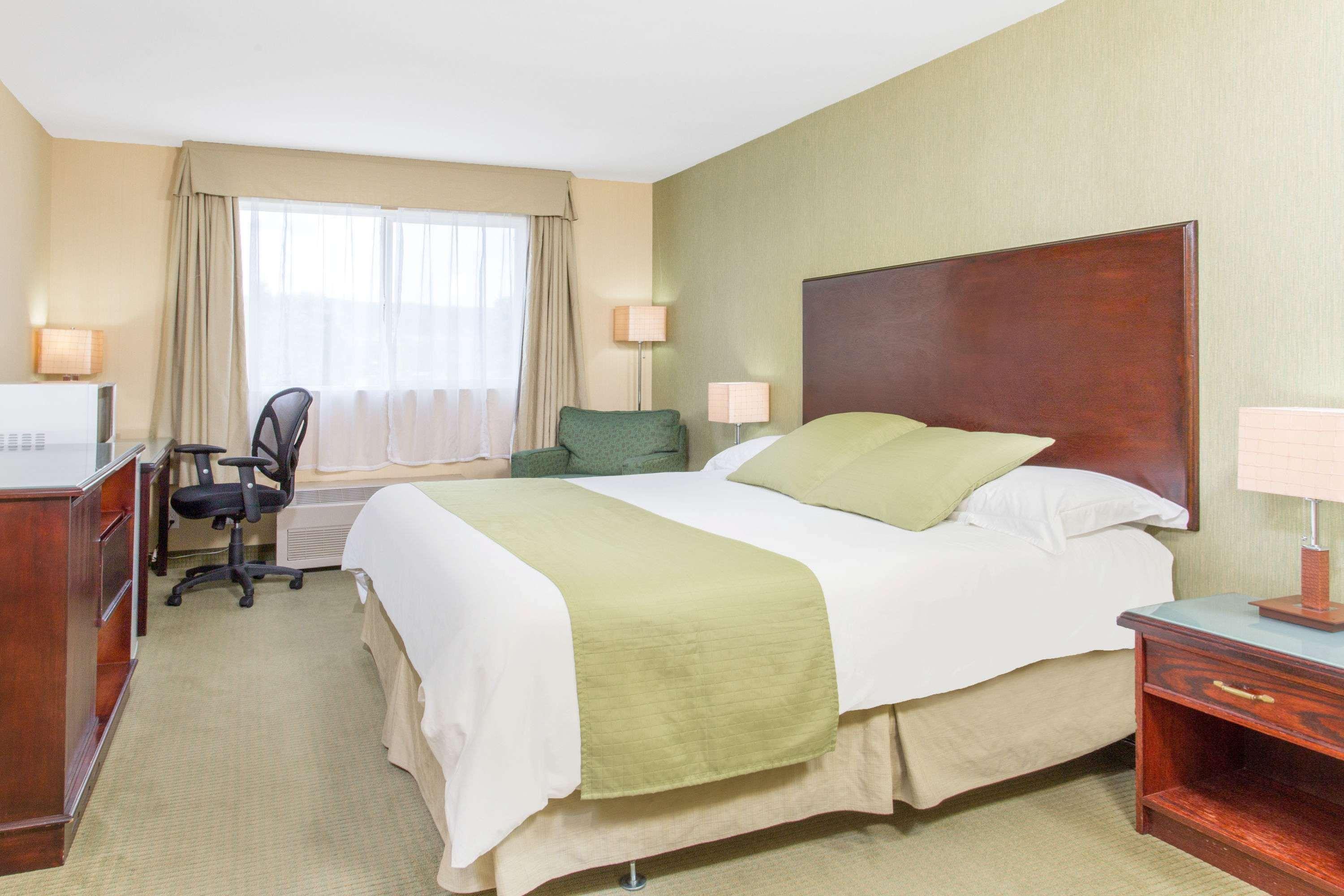 Ramada By Wyndham Williams Lake Eksteriør billede