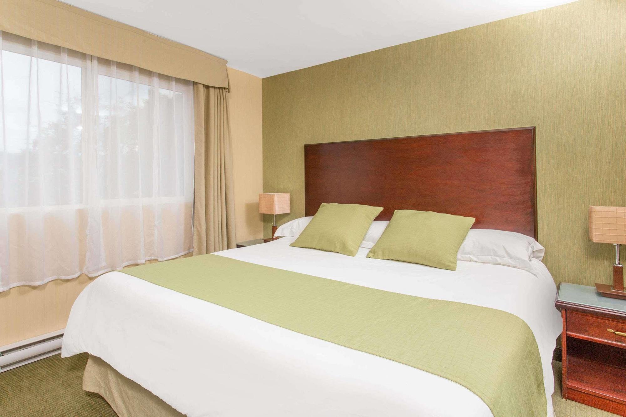 Ramada By Wyndham Williams Lake Eksteriør billede
